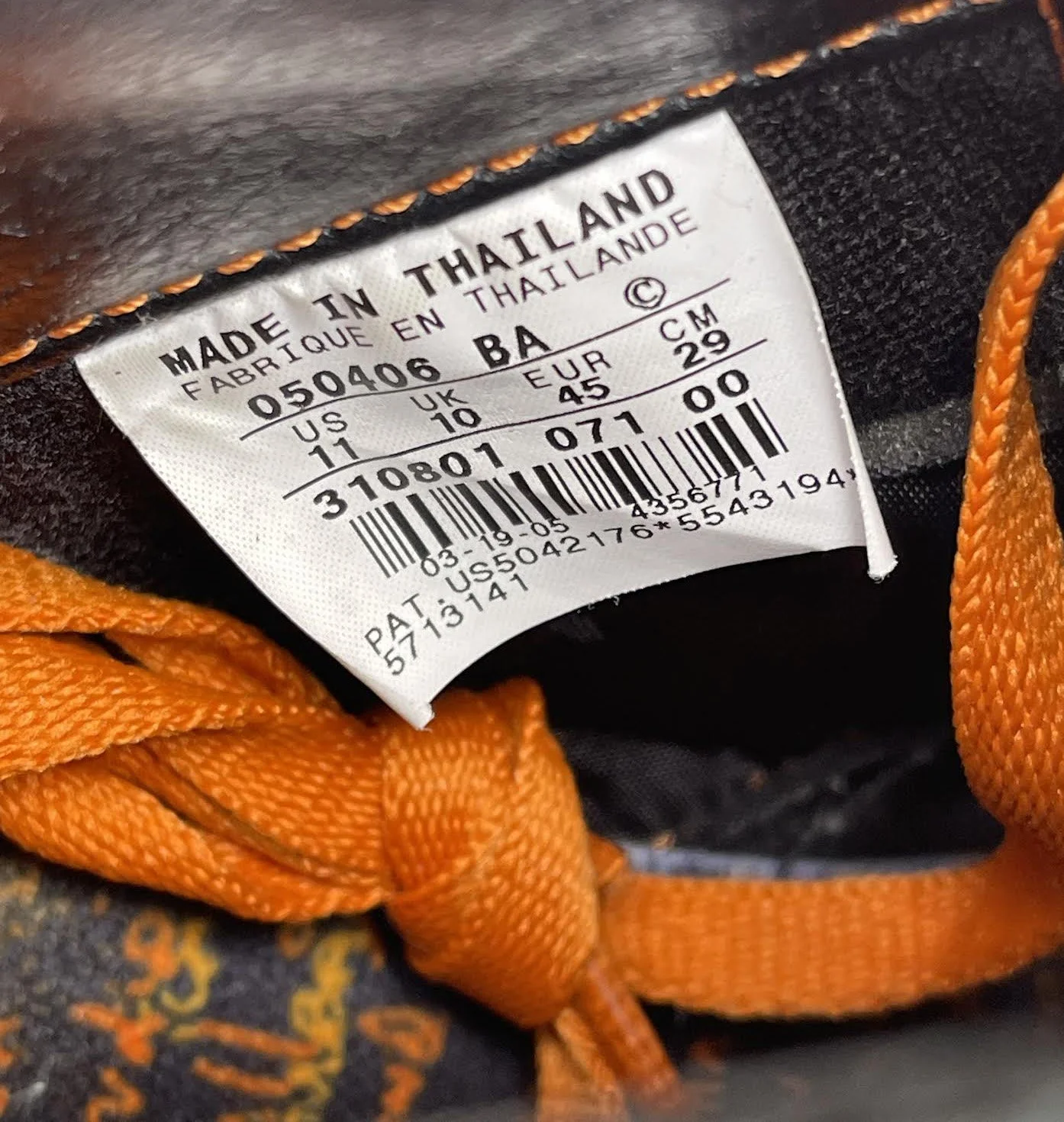 Nike SB Blazer Black / Gold Post 